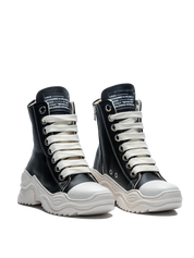 REBEL HIGH – Pelle