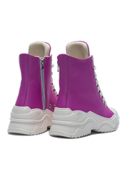 REBEL HIGH – Pelle