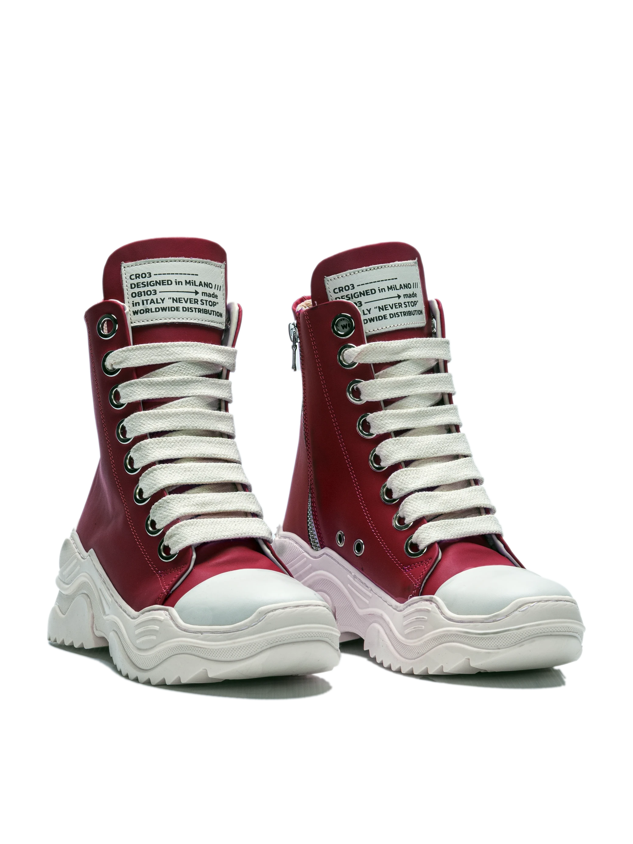 REBEL HIGH – Pelle