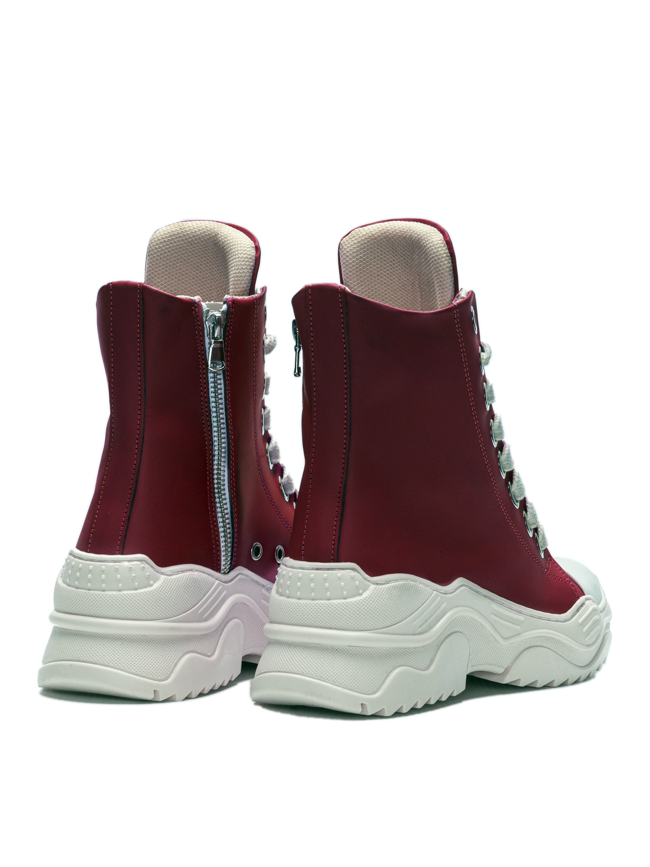 REBEL HIGH – Pelle