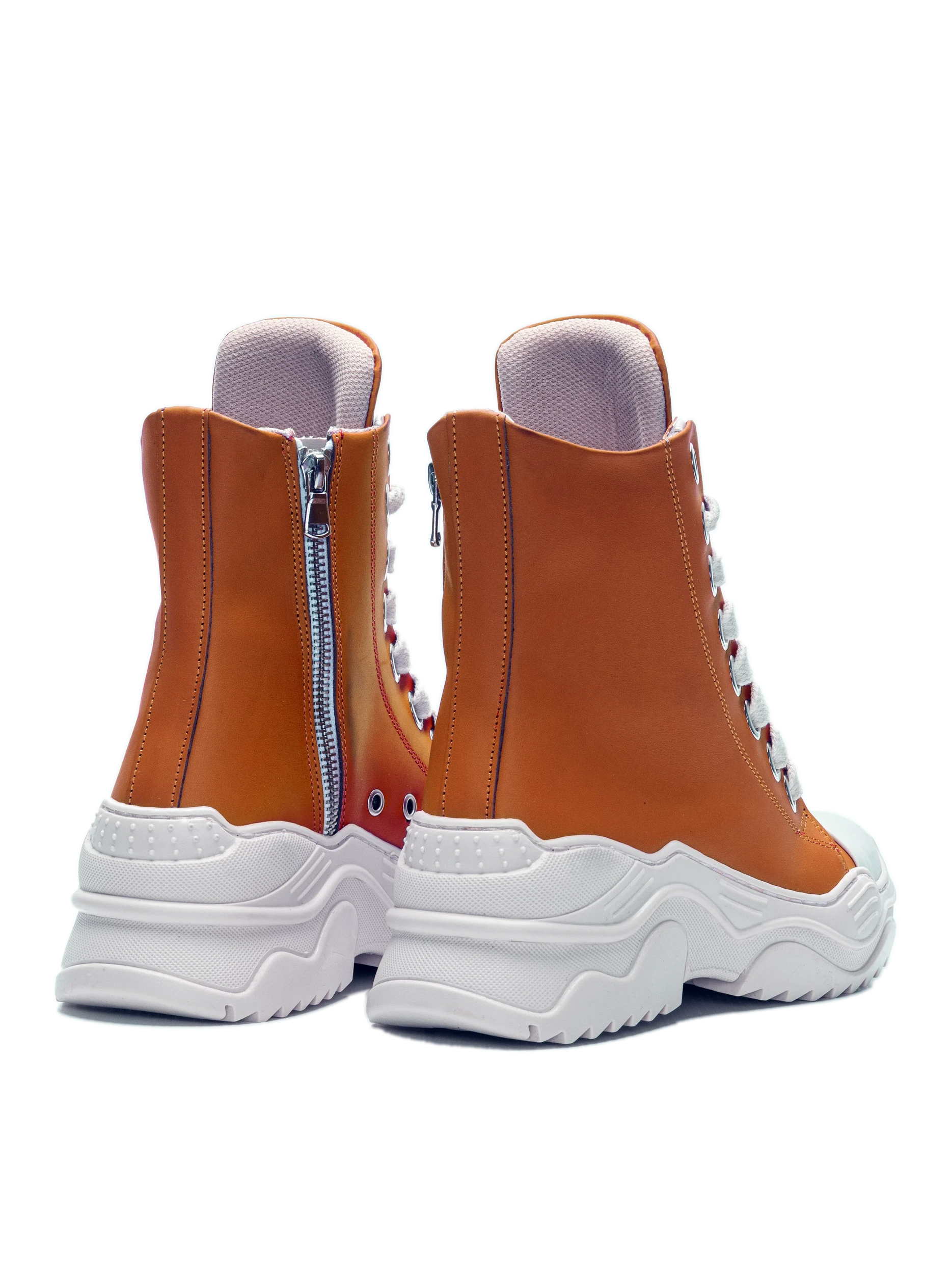 REBEL HIGH – Pelle