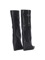 VELAR – Black Leather
