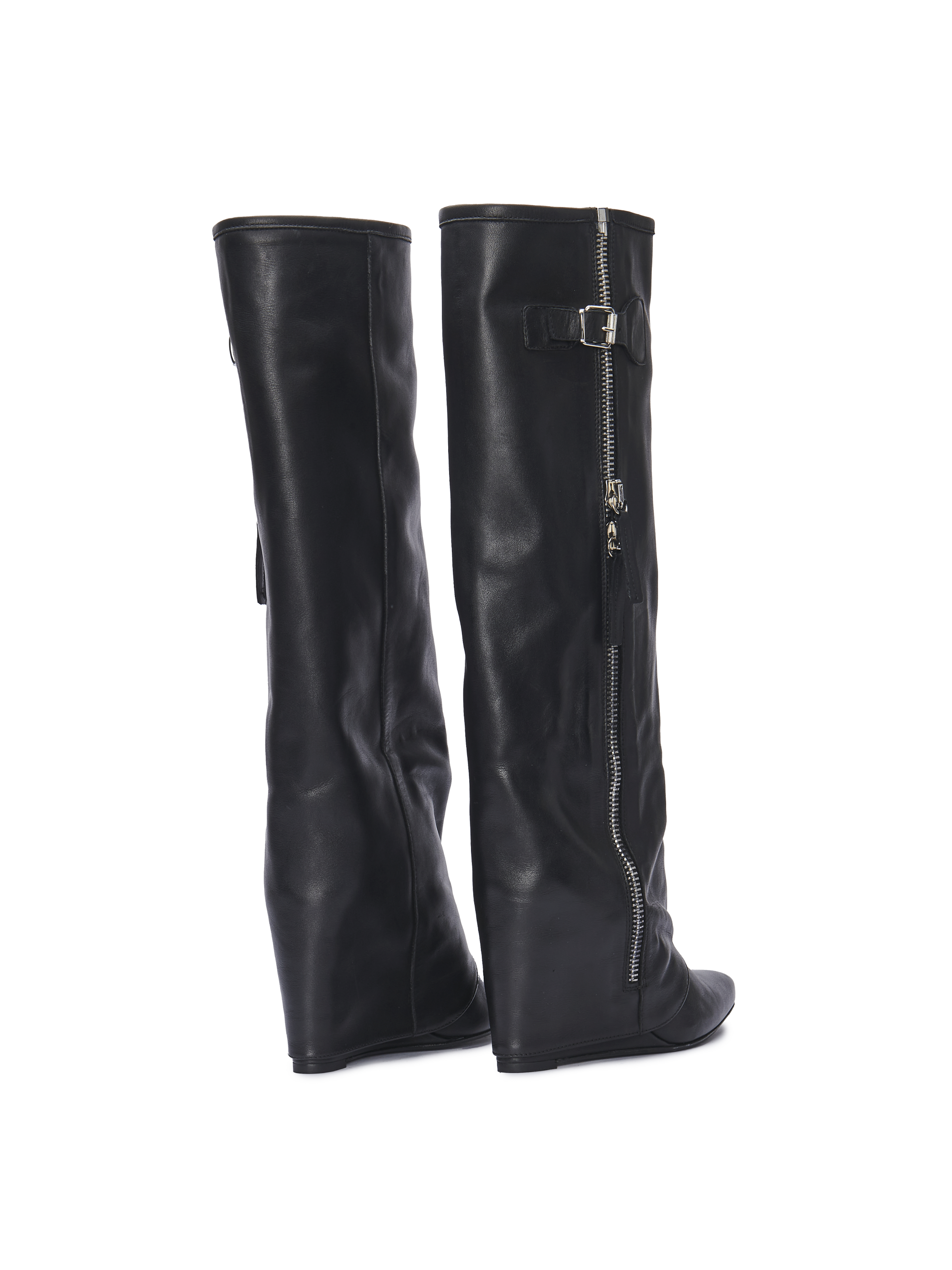 VELAR – Black Leather